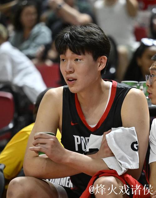 杨瀚森关键篮板制胜,混音队116:110力克斯托克顿国王 杨瀚森关键篮板制胜,混音队116:110力克斯托克顿国王